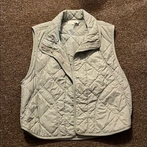 Women's Quilted Vest in light green